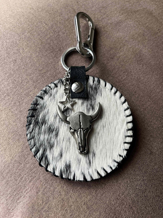 Tashanger Bull Head (cow hide) 1