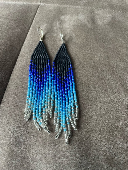 Bohemian oorbellen zwart blauw